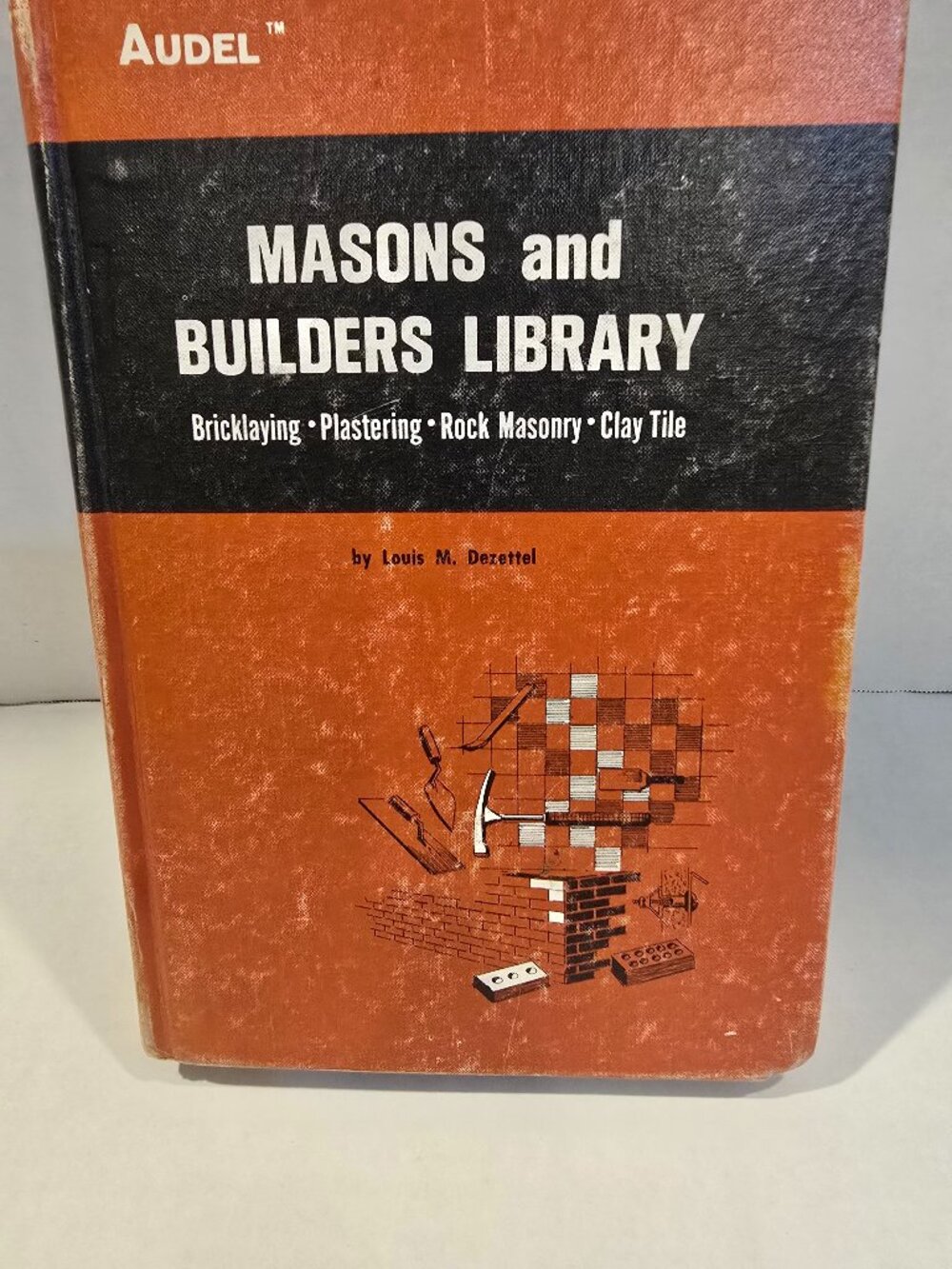 Masons and Builders Library Vol. II Louis M. Dezettel 1972 1st Ed. 4th Printing